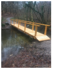 Holzbrücke gefertigt von der Bau- und Möbeltischlerei Struck aus Bargstedt